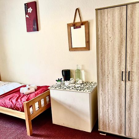 The Coach House Inn Moycullen Экстерьер фото