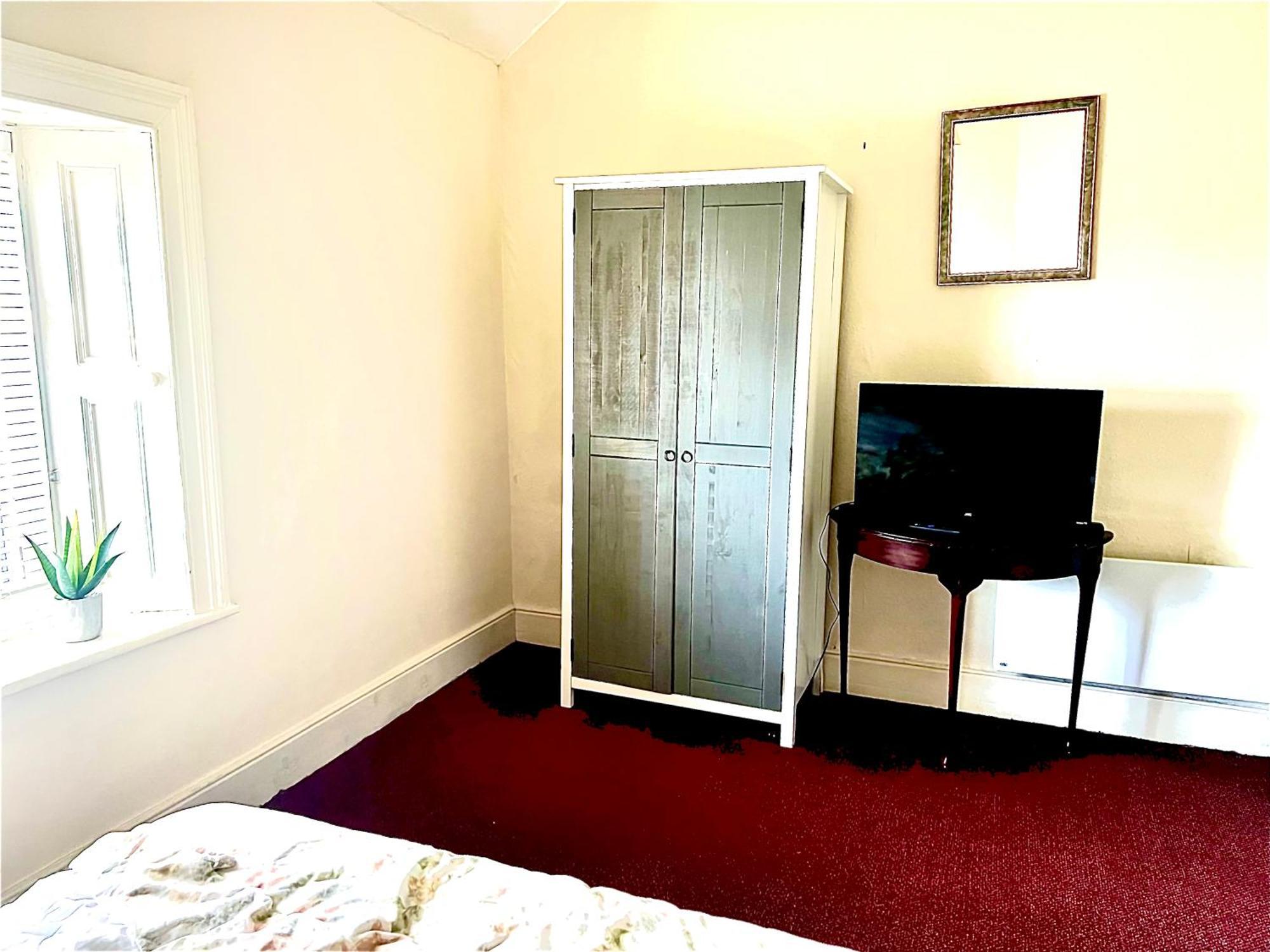 The Coach House Inn Moycullen Экстерьер фото