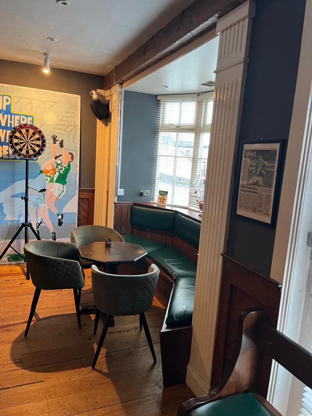 The Coach House Inn Moycullen Экстерьер фото